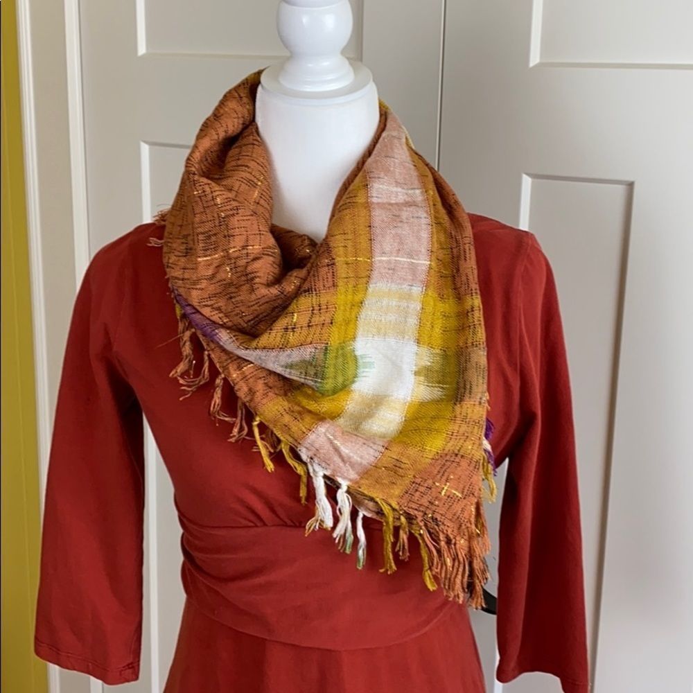 ❤️Beautiful Earth toned scarf, 100% rayon
